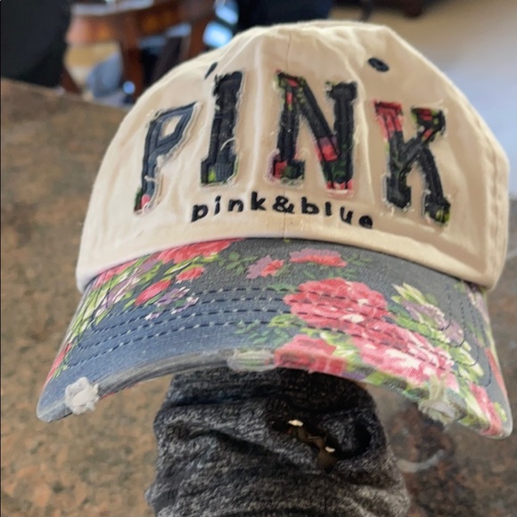 Pink baseball cap - Picture 2 of 4